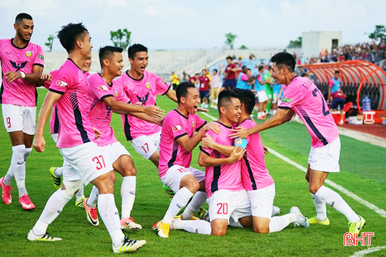Vòng 6 V. League 2022: Hồng Lĩnh Hà Tĩnh tiếp đà thăng hoa