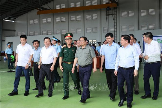 Thủ tướng Phạm Minh Chính: Hoàn tất công tác chuẩn bị, khởi công xây dựng Nhà ga T3 Cảng hàng không Tân Sơn Nhất trong quý III/2022