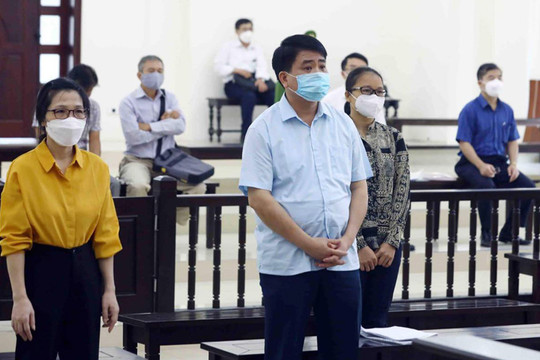 Ông Nguyễn Đức Chung được giảm 1 năm tù trong vụ án Công ty Nhật Cường