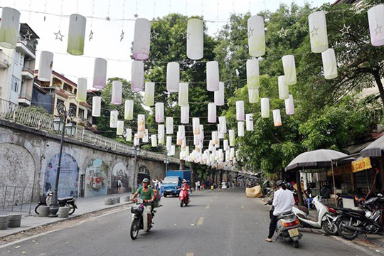Từ ngày 22-7: Thí điểm tổ chức giao thông hai chiều trên đường Phùng Hưng, quận Hoàn Kiếm
