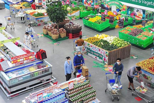 Thành phố Hồ Chí Minh: Nhiều siêu thị giảm khoảng 10% giá thực phẩm thiết yếu