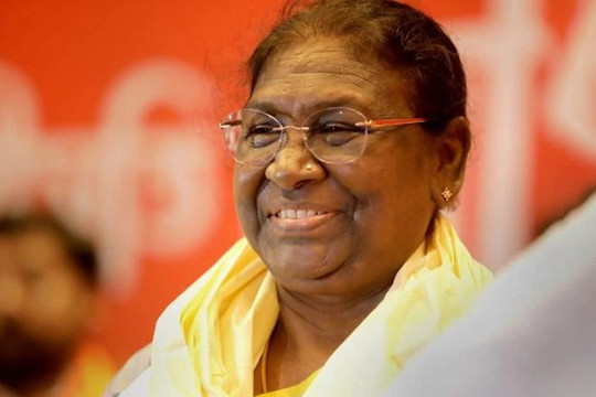 Bà Droupadi Murmu tuyên thệ nhậm chức Tổng thống Ấn Độ