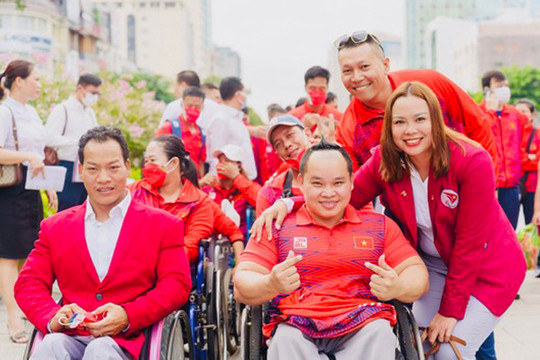 Đoàn thể thao người khuyết tật Việt Nam lên đường dự ASEAN Para Games 11
