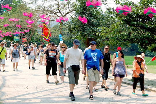 Khoảng 1,94 triệu lượt khách đến Hà Nội trong tháng 7-2022