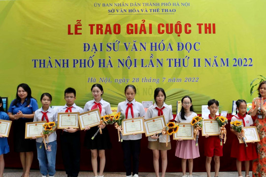 Vinh danh các Đại sứ văn hóa đọc thành phố Hà Nội năm 2022