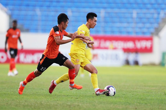 Siêu phẩm của Đình Duy giúp SHB Đà Nẵng giành trọn 3 điểm trước Nam Định FC