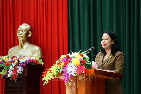 Phó Chủ tịch nước Võ Thị Ánh Xuân làm việc tại tỉnh Hòa Bình