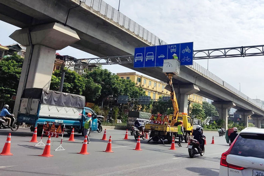 Hà Nội: Chấp thuận thí điểm phân làn riêng cho ô tô, xe máy trên đường Nguyễn Trãi