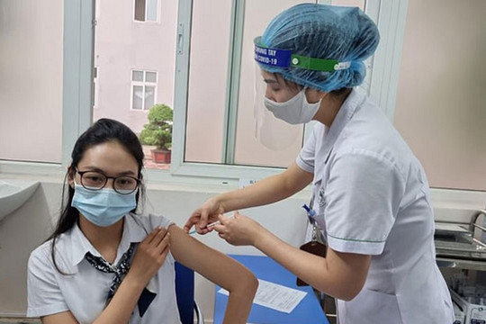 Thành phố Hồ Chí Minh: 4 quận cần đẩy mạnh tiêm vắc xin phòng Covid-19 cho trẻ em
