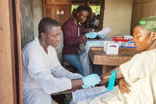 Phân phối vắc xin phòng bệnh đậu mùa khỉ: Nỗ lực ngăn ngừa rủi ro