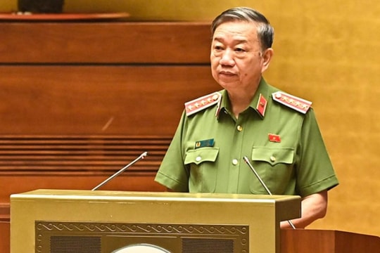 Bộ trưởng Bộ Công an Tô Lâm Sẽ tiến hành bị chú “nơi sinh” vào hộ chiếu mẫu mới khi công dân có đề nghị