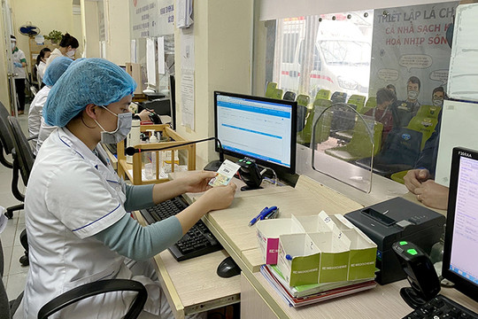 Sử dụng căn cước công dân gắn chíp thay thế thẻ bảo hiểm y tế tại 100% cơ sở khám chữa bệnh