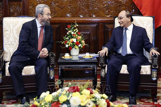 Chủ tịch nước Nguyễn Xuân Phúc tiếp cựu Thủ tướng Israel