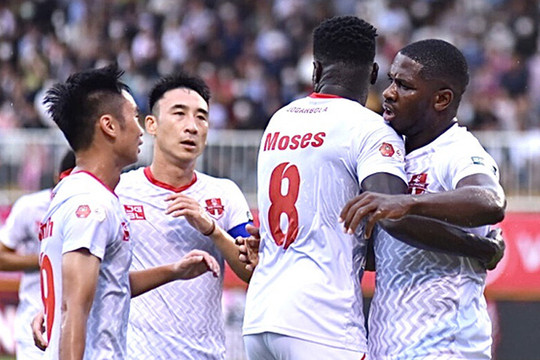Hoàng Anh Gia Lai thất bại 1-2 trước Hải Phòng trên sân nhà
