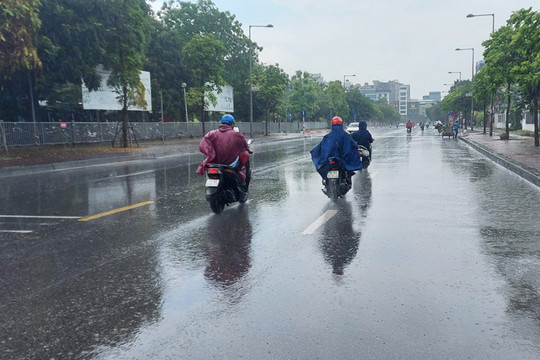 Hà Nội mưa to dịp cuối tuần