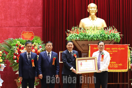 Lễ kỷ niệm 60 năm ngày Báo Hòa Bình xuất bản số đầu, đón nhận Huân chương Lao động hạng Ba