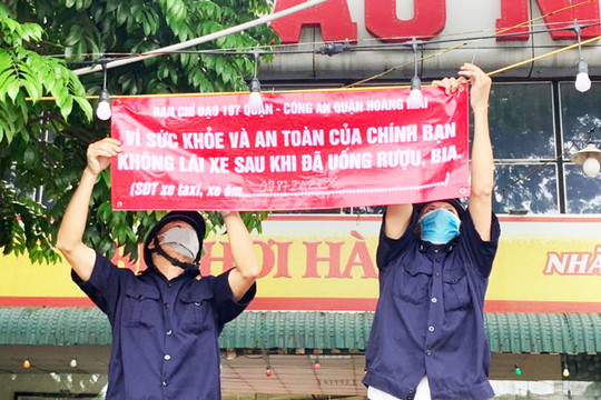 Quận Hoàng Mai: Thành lập tổ “xe ôm” miễn phí đưa người say về