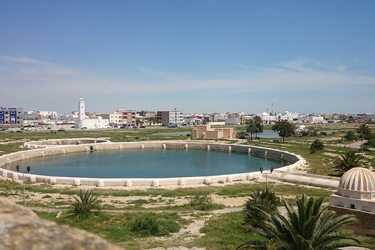 Kairouan - "thành phố Thánh" giữa những đụn cát