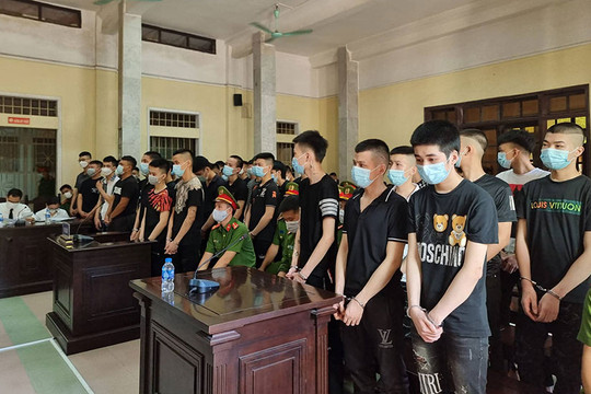 Tuyên án 48 thanh, thiếu niên gây rối trật tự công cộng tại quận Hà Đông