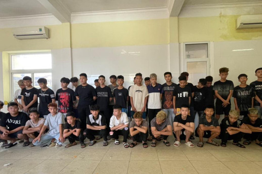 Triệu tập 42 thanh, thiếu niên gây rối tại huyện Phúc Thọ