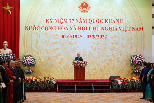 Chủ tịch nước Nguyễn Xuân Phúc chủ trì Lễ kỷ niệm 77 năm Quốc khánh