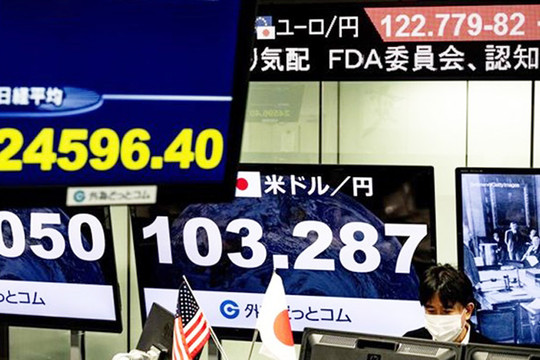Đồng yên của Nhật Bản trượt xuống mức thấp nhất trong 24 năm