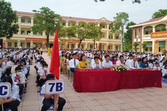 Hà Nội: Học sinh khu vực ngoại thành tự tin bước vào năm học mới