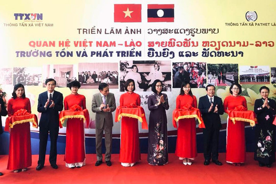 Triển lãm ảnh “Quan hệ Việt Nam - Lào: Trường tồn và Phát triển”