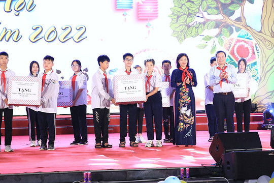 1.300 thiếu niên, nhi đồng Thủ đô dự ''Đêm hội Trăng rằm'' năm 2022