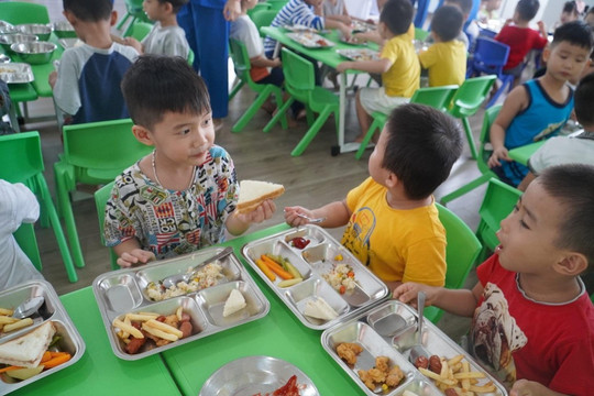 Quản lý chặt chẽ chất lượng bữa ăn tại các cơ sở giáo dục mầm non