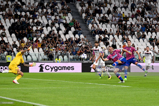 Juventus thoát thua nhờ bàn thắng ở phút 93