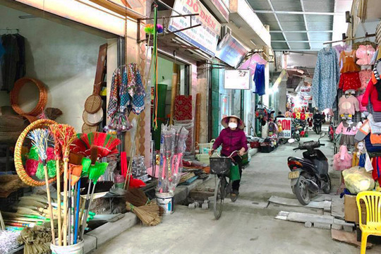 Tình hình rà soát giải quyết khiếu nại của một số hộ kinh doanh tại chợ Phủ Lỗ, huyện Sóc Sơn