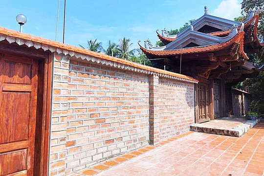 Bức tường gạch mộc nổi tiếng ở chùa Kim Liên bị đập đi xây mới