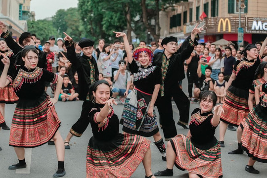 Khởi động cuộc thi nhảy “Nhịp sống trẻ” - Hà Nội năm 2022
