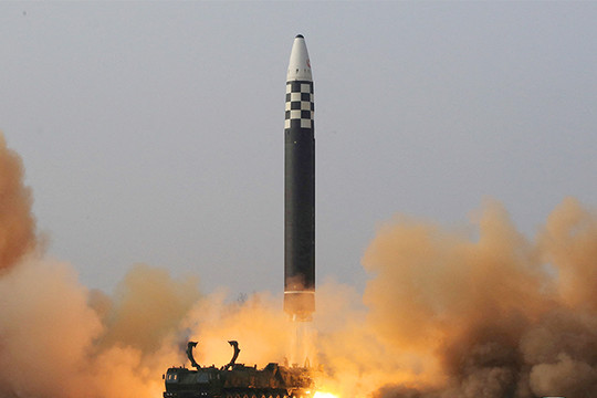 Hàn Quốc họp khẩn sau khi Triều Tiên bắn thử tên lửa đạn đạo