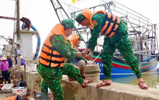 Khẩn trương, quyết liệt ứng phó cơn bão số 4 (Noru) theo phương châm "4 tại chỗ"