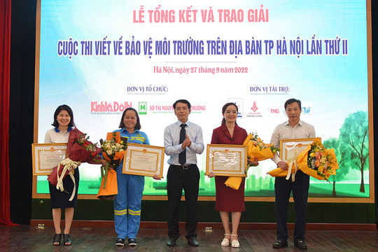 16 tác phẩm đoạt giải cuộc thi viết về ''Bảo vệ Môi trường thành phố Hà Nội lần thứ II'' 2021-2022