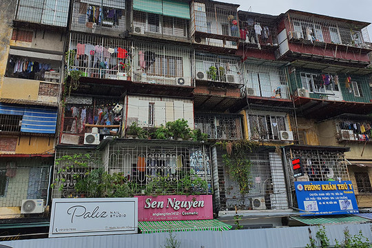 Đưa hai khu tập thể tại quận Long Biên vào kế hoạch cải tạo, xây dựng lại chung cư cũ