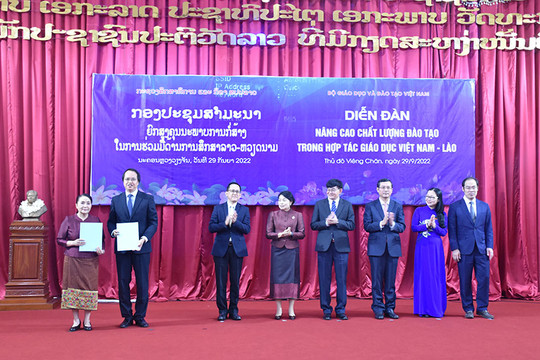 24 thỏa thuận hợp tác giáo dục Việt Nam – Lào được ký kết