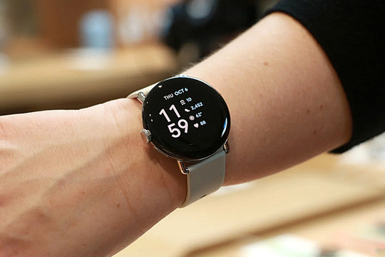 Google lần đầu tham gia sân chơi đồng hồ thông minh với Pixel Watch