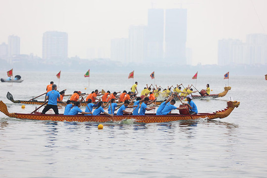 Sôi nổi Giải Bơi chải thuyền rồng Hà Nội mở rộng năm 2022