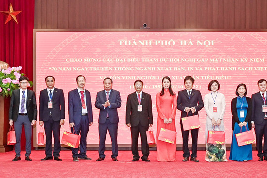 Thành ủy Hà Nội gặp mặt đại biểu ngành Xuất bản, In và Phát hành sách