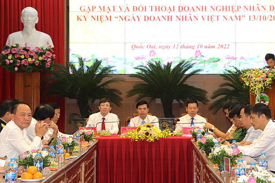 Huyện Quốc Oai khen thưởng 26 doanh nghiệp, hộ sản xuất kinh doanh tiêu biểu