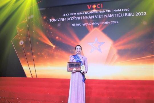 Chủ tịch EVNNPC được vinh danh Doanh nhân Việt Nam tiêu biểu năm 2022