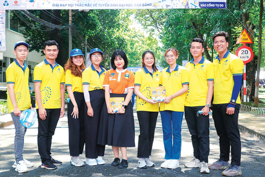 Trường Đại học Mở thành phố Hồ Chí Minh: Du học siêu tiết kiệm với nhiều cơ hội học bổng