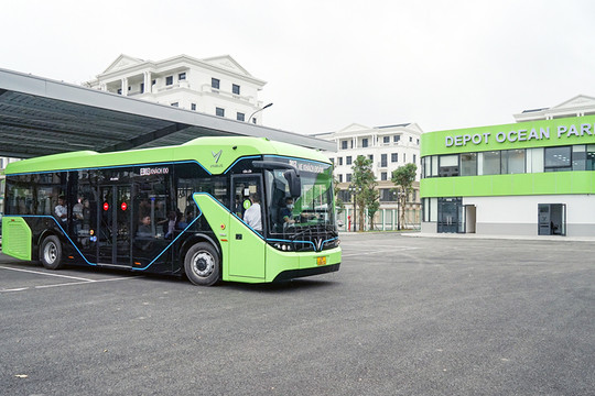 ADB huy động 135 triệu USD hỗ trợ sản xuất xe buýt điện ở Việt Nam