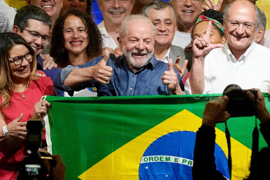 Ông Luiz Inacio Lula da Silva đắc cử Tổng thống Brazil: Sự trở lại ngoạn mục