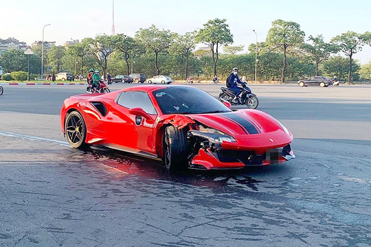 Lái xe Ferrari gây tai nạn giao thông đã ra đầu thú