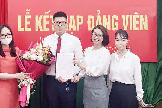 Nâng cao chất lượng kết nạp đảng viên ở Đảng bộ thành phố Hà Nội trong giai đoạn mới