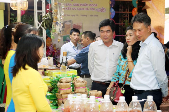 Khai mạc Festival nông sản, sản phẩm OCOP gắn kết du lịch Hà Nội 2022